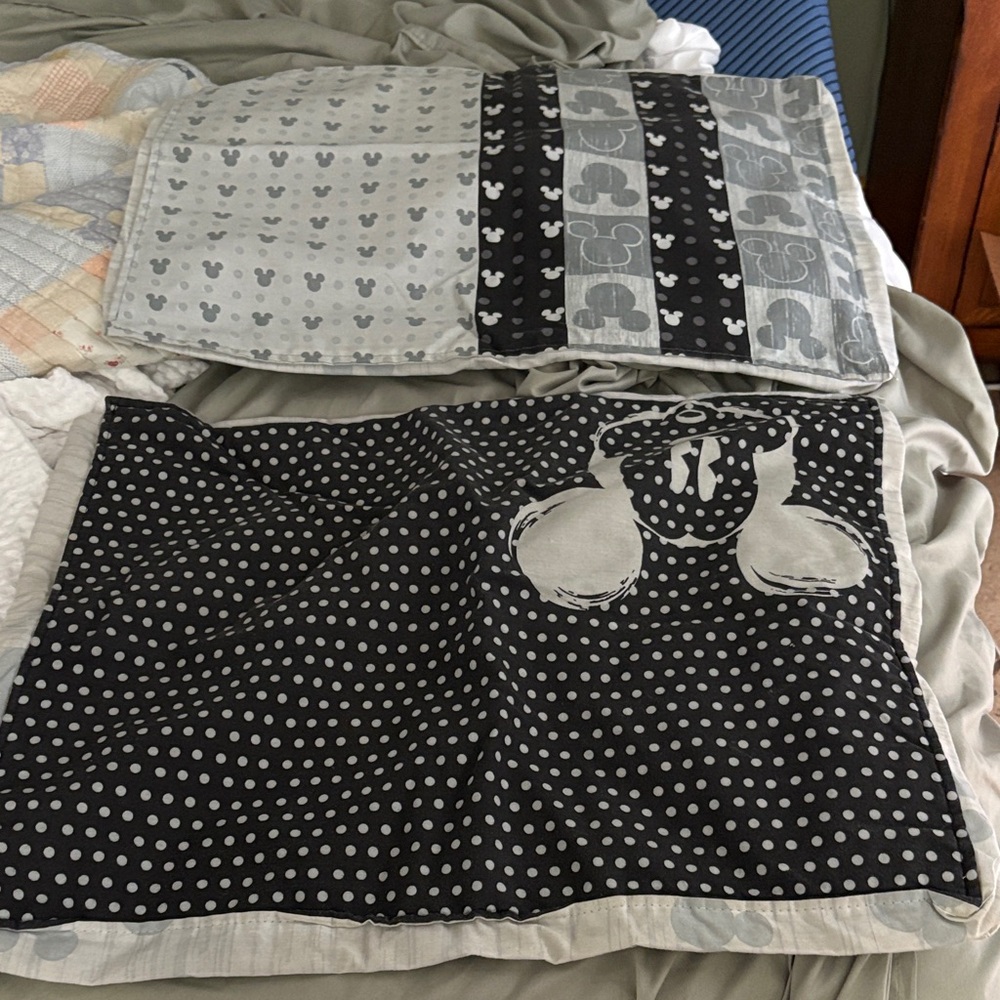 Grey and Black Mickey Pattern Comforter - Disney-Inspired Home Bedding - Picture 6 of 6